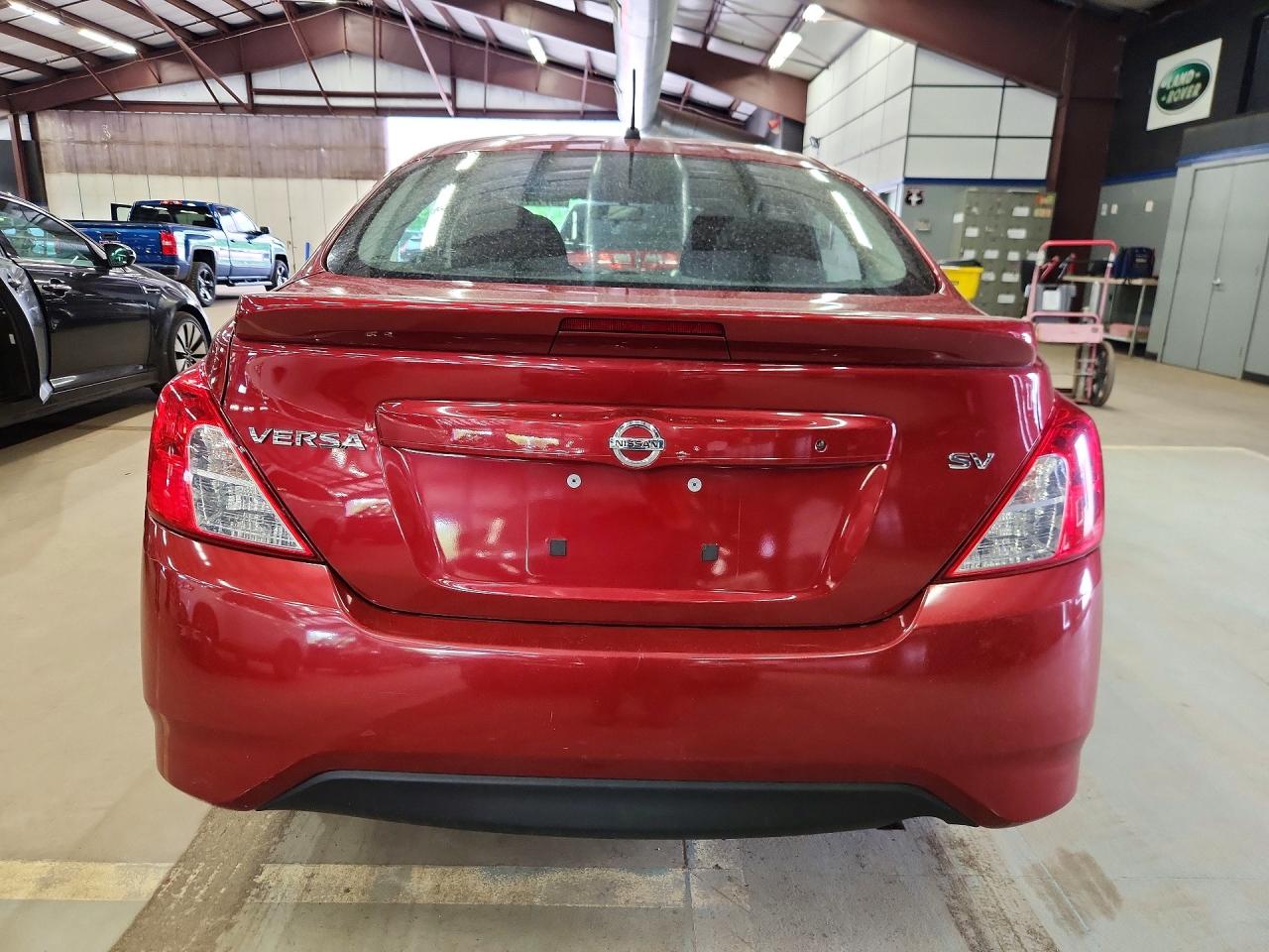 Nissan Versa Sv