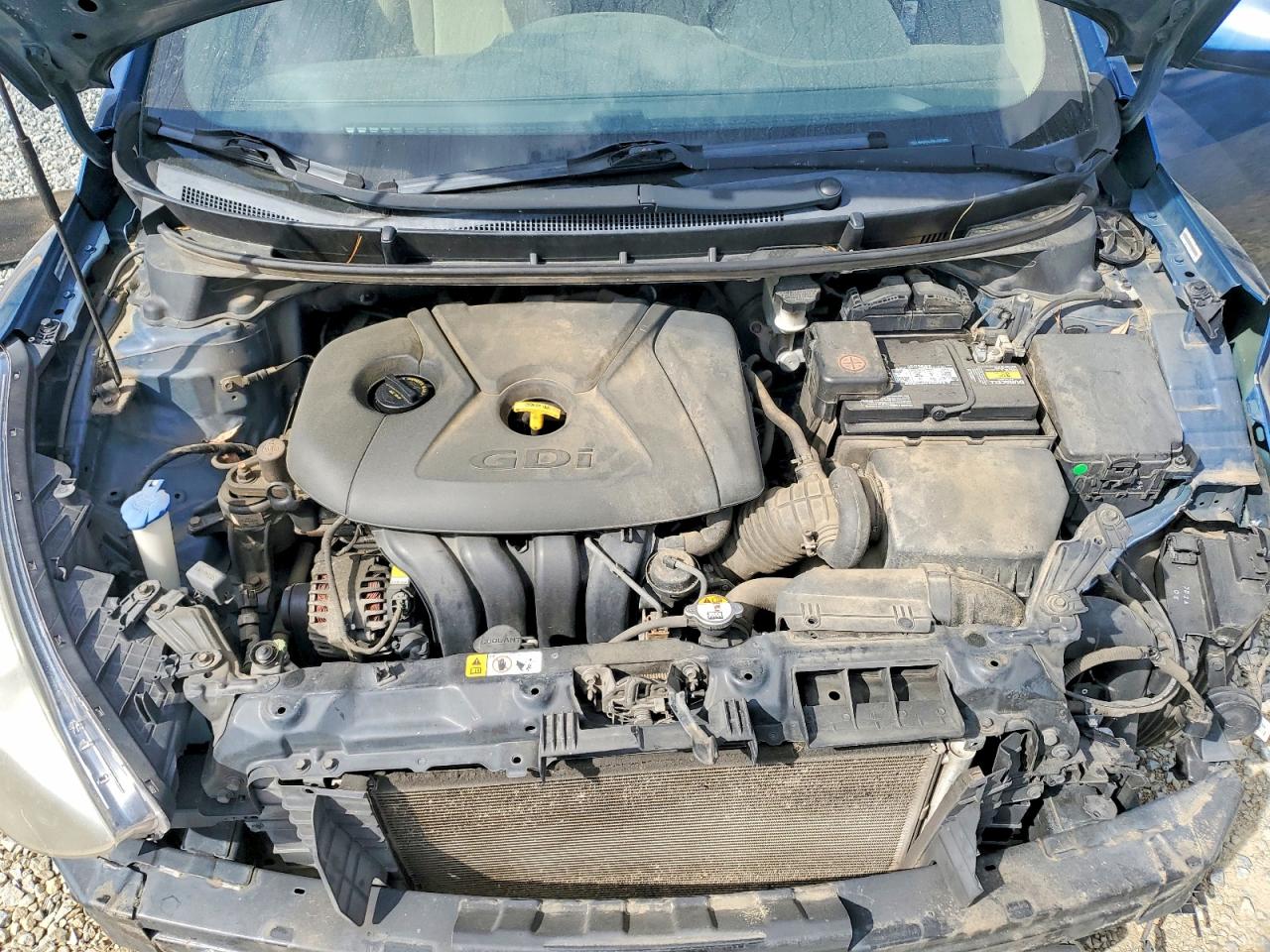 Hyundai ELANTRA Base