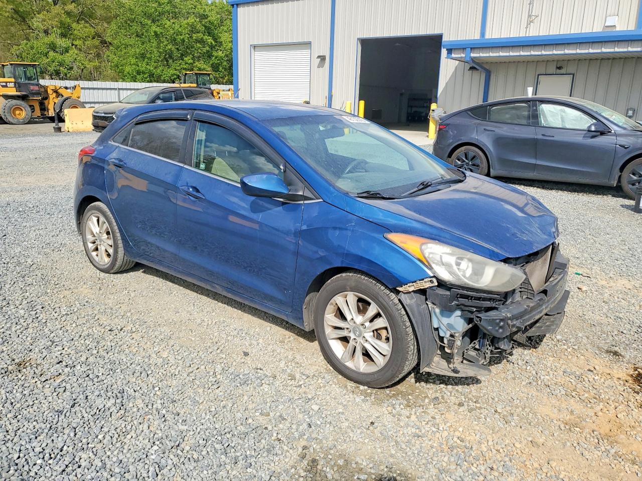 Hyundai ELANTRA Base