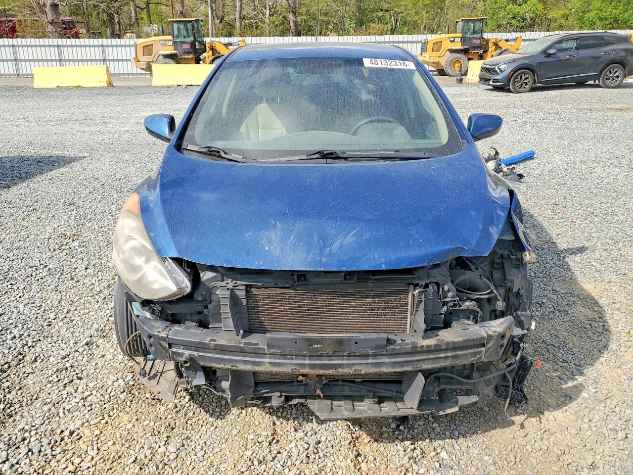 Hyundai ELANTRA Base