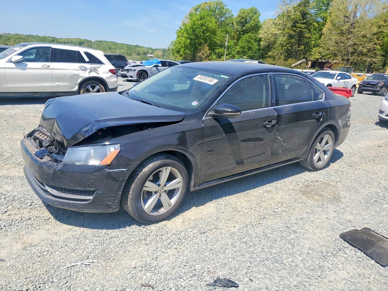 Salvage Volkswagen Passat Image