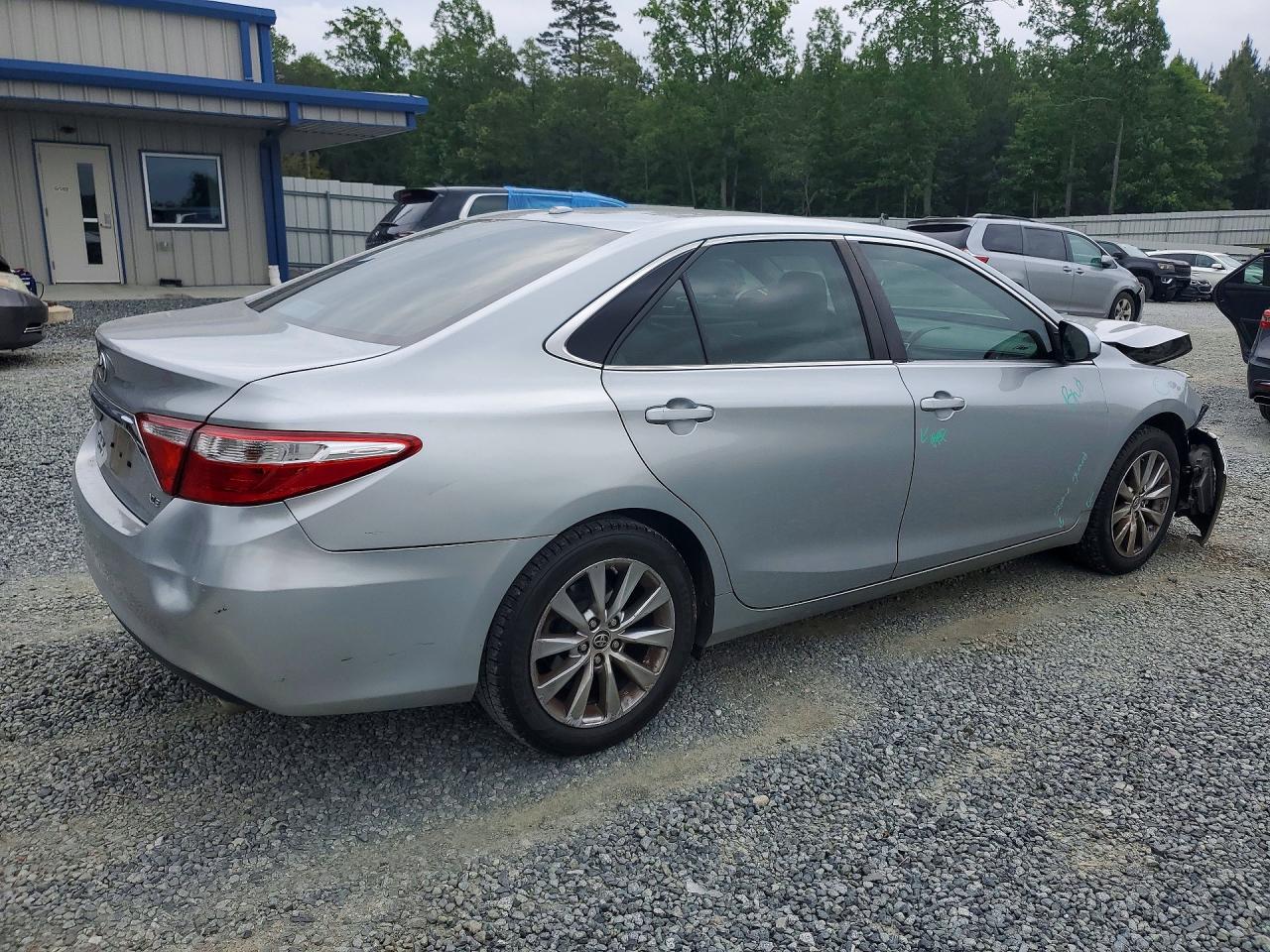 Toyota Camry Xle
