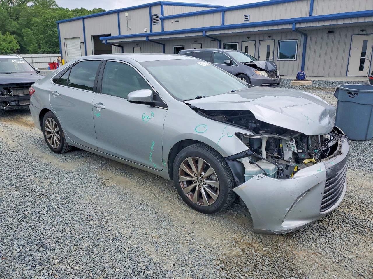 Toyota Camry Xle