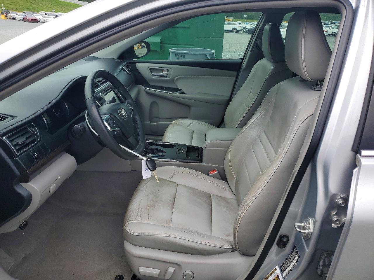 Toyota Camry Xle