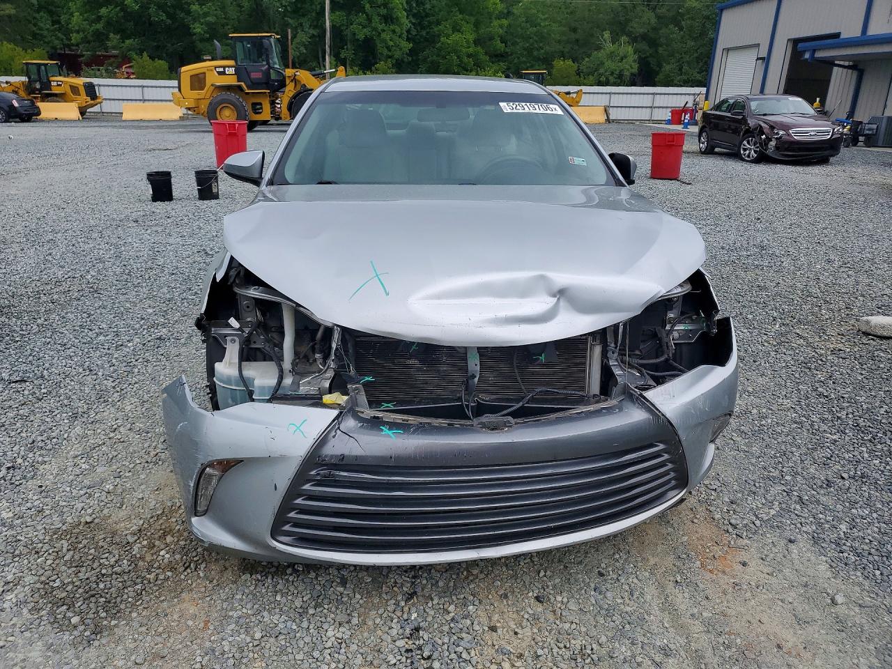 Toyota Camry Xle