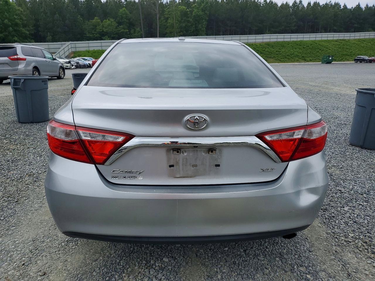 Toyota Camry Xle