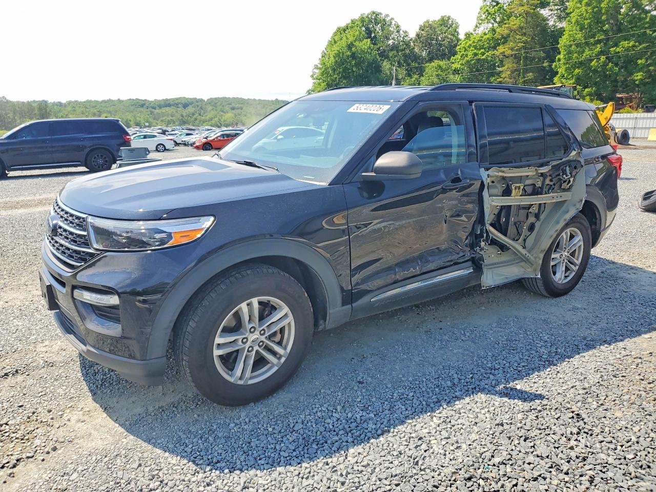Salvage Ford Explorer Image