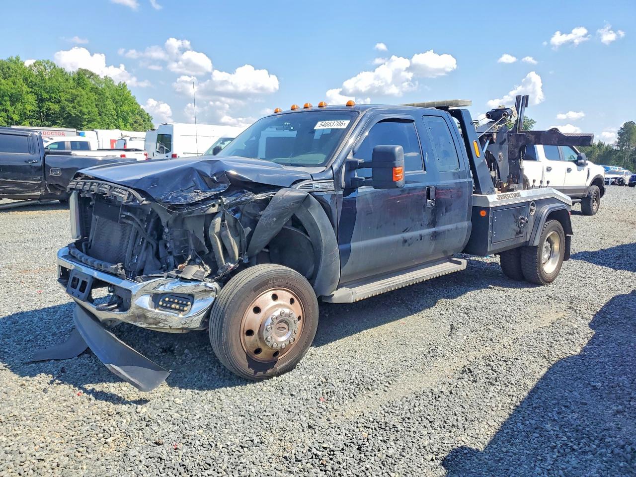 Salvage Ford F-550 Image