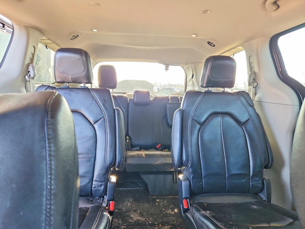 Chrysler Pacifica Touring L