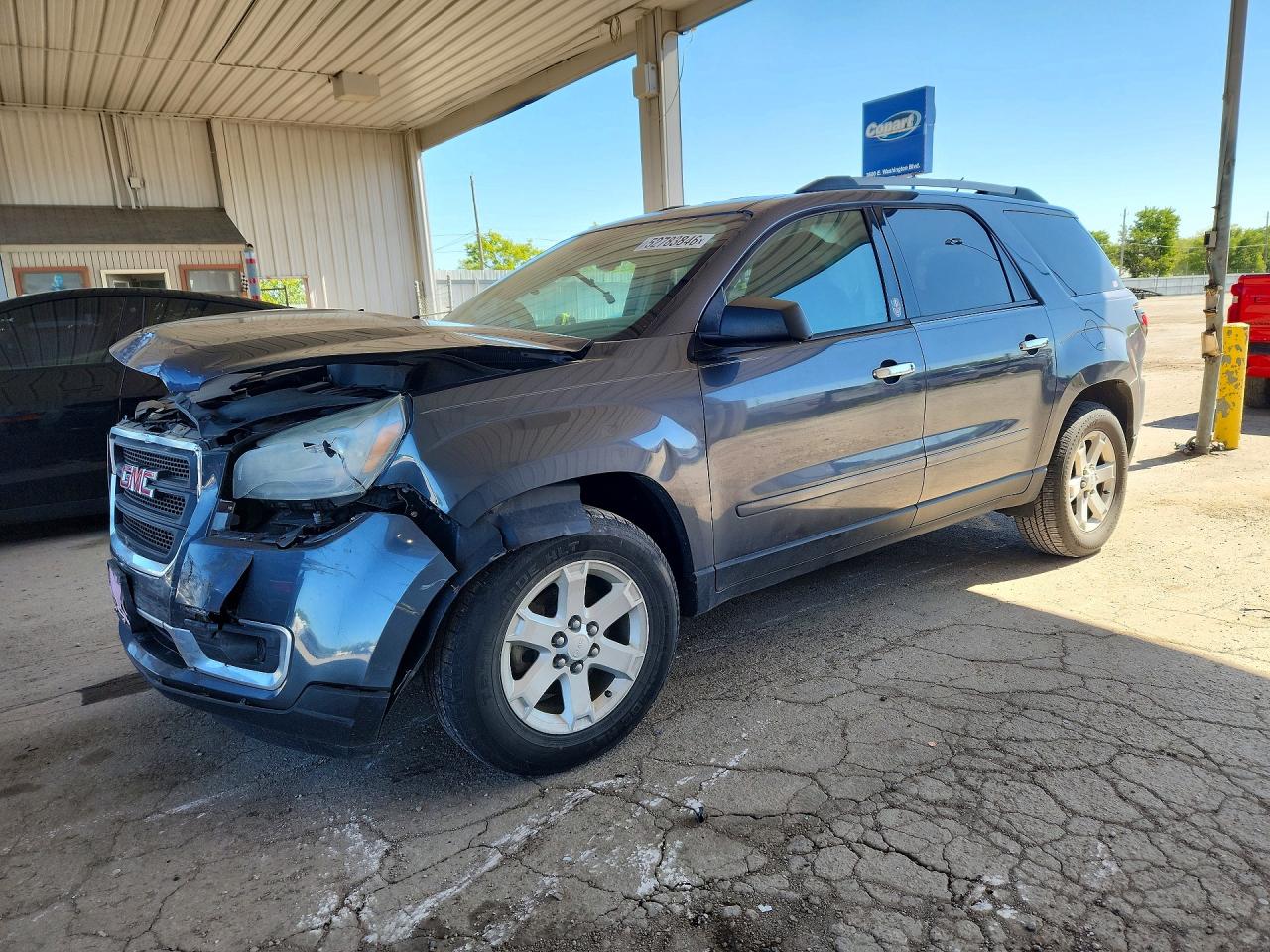 Salvage GMC Acadia Image