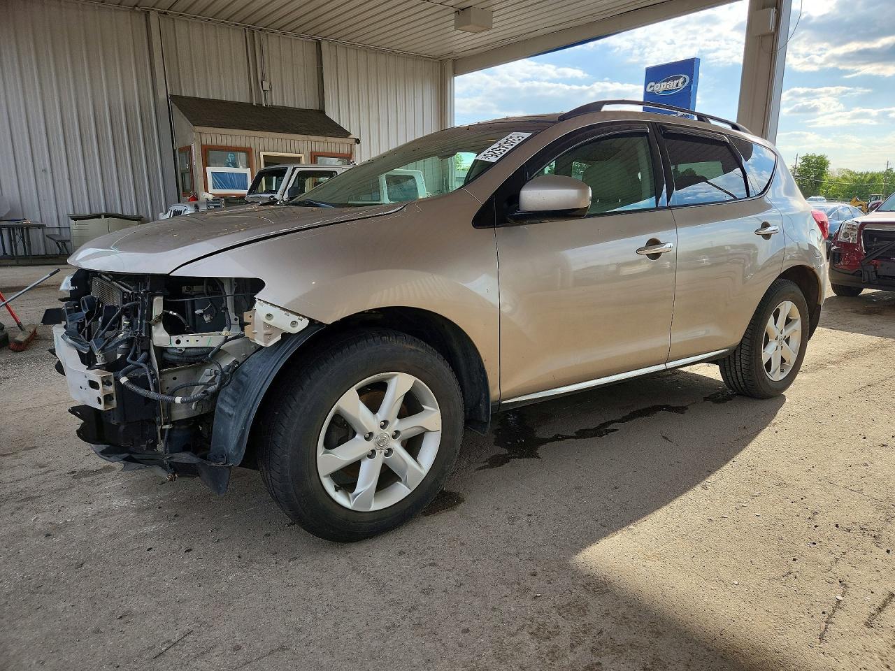 Salvage Nissan Murano Image