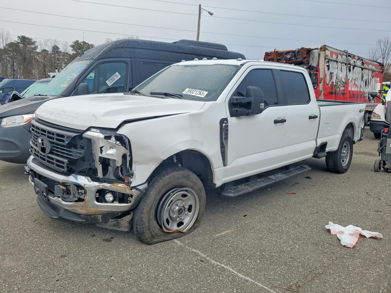 Salvage Ford F-350 Image