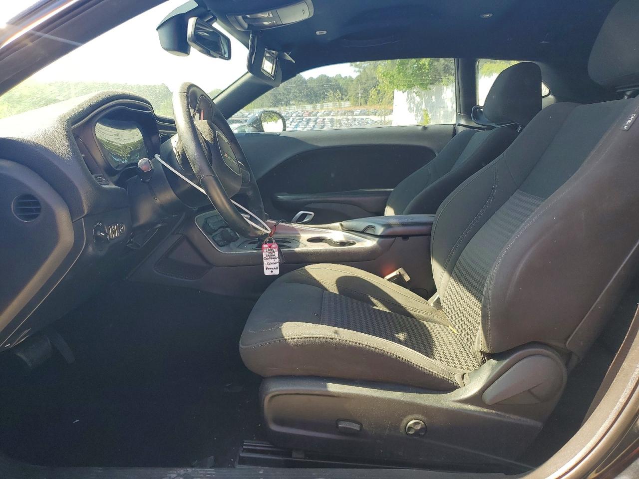 Dodge Challenger Sxt
