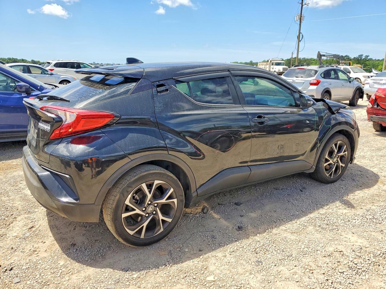 Toyota C-hr Le Xl