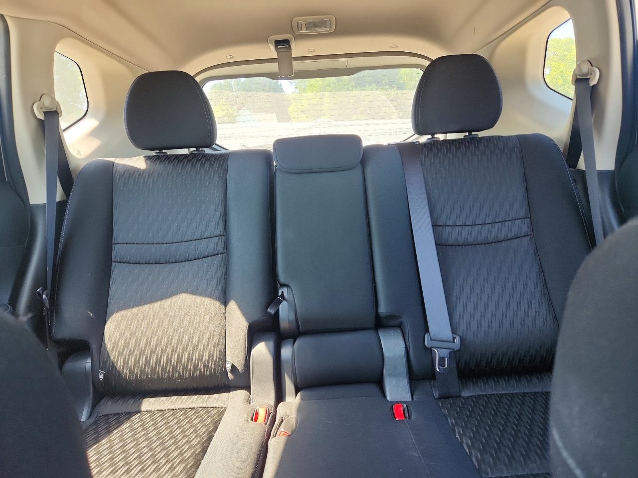 Nissan Rogue S