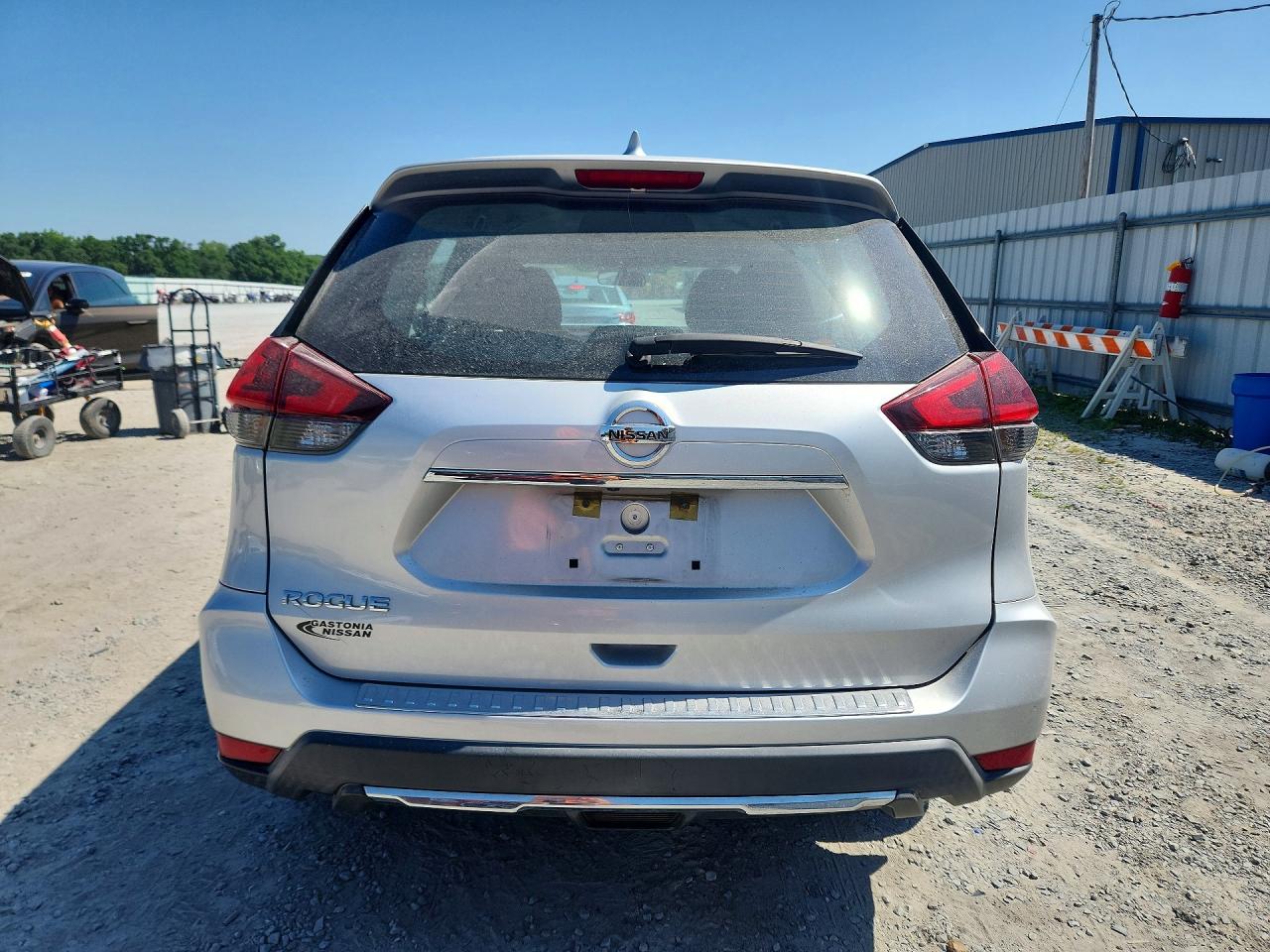 Nissan Rogue S