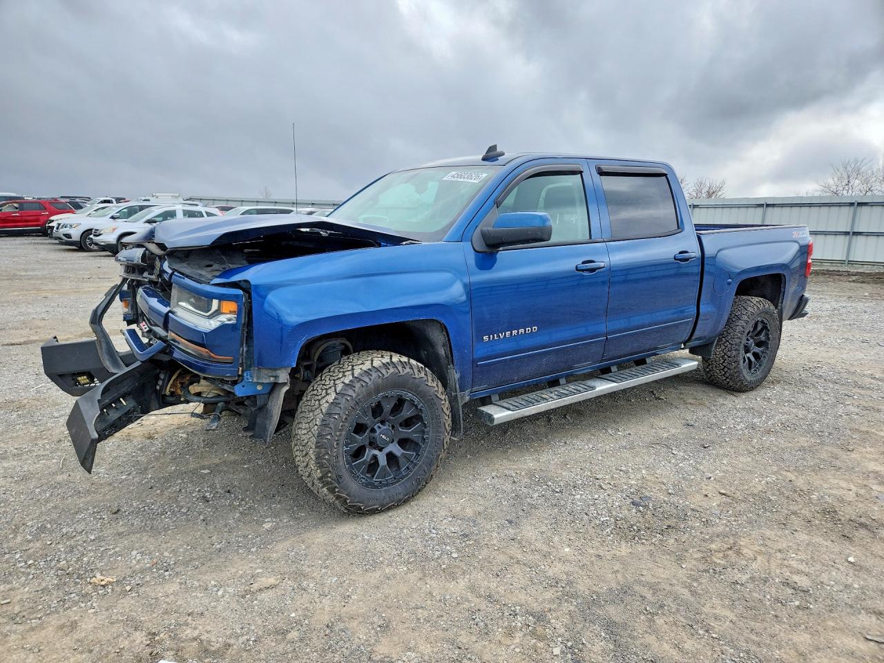 Salvage Chevrolet Silverado Image