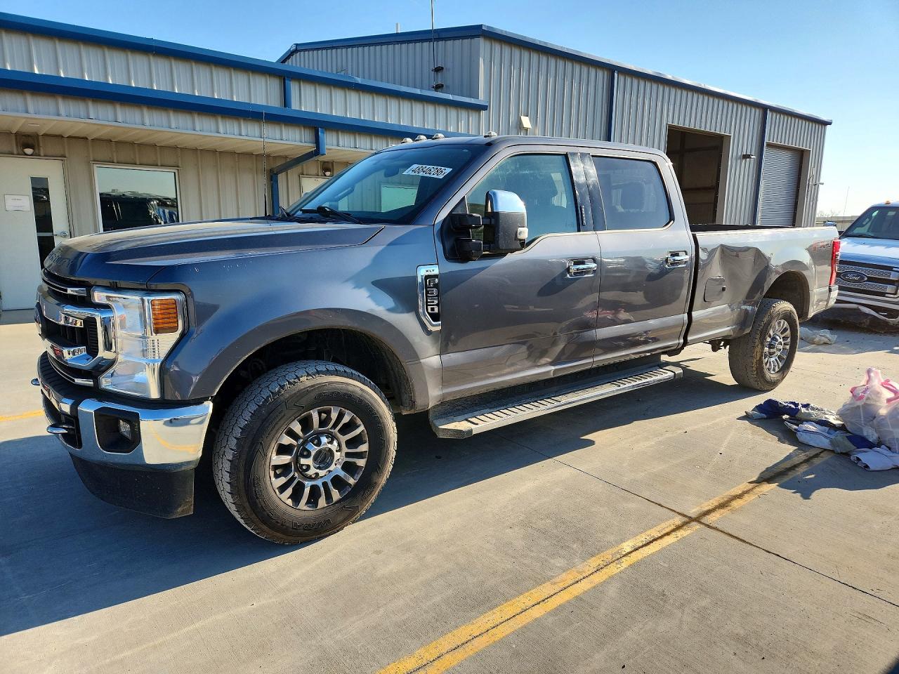 Salvage Ford F-350 Image