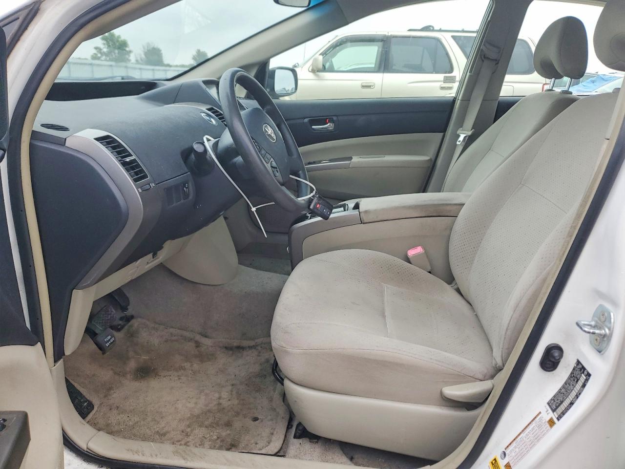 Toyota Prius Base