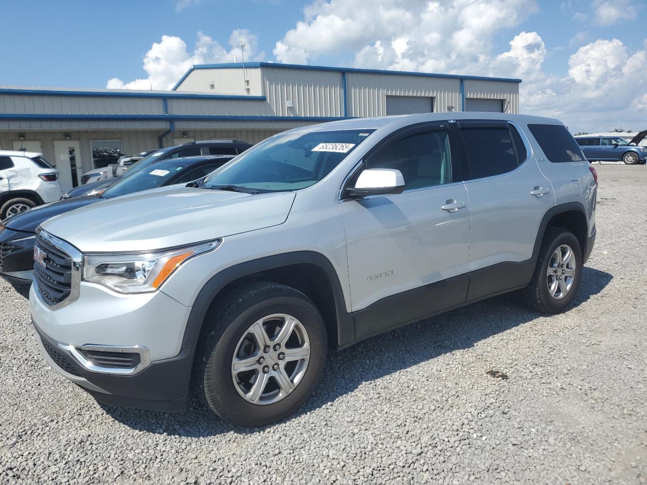 Salvage GMC Acadia Image
