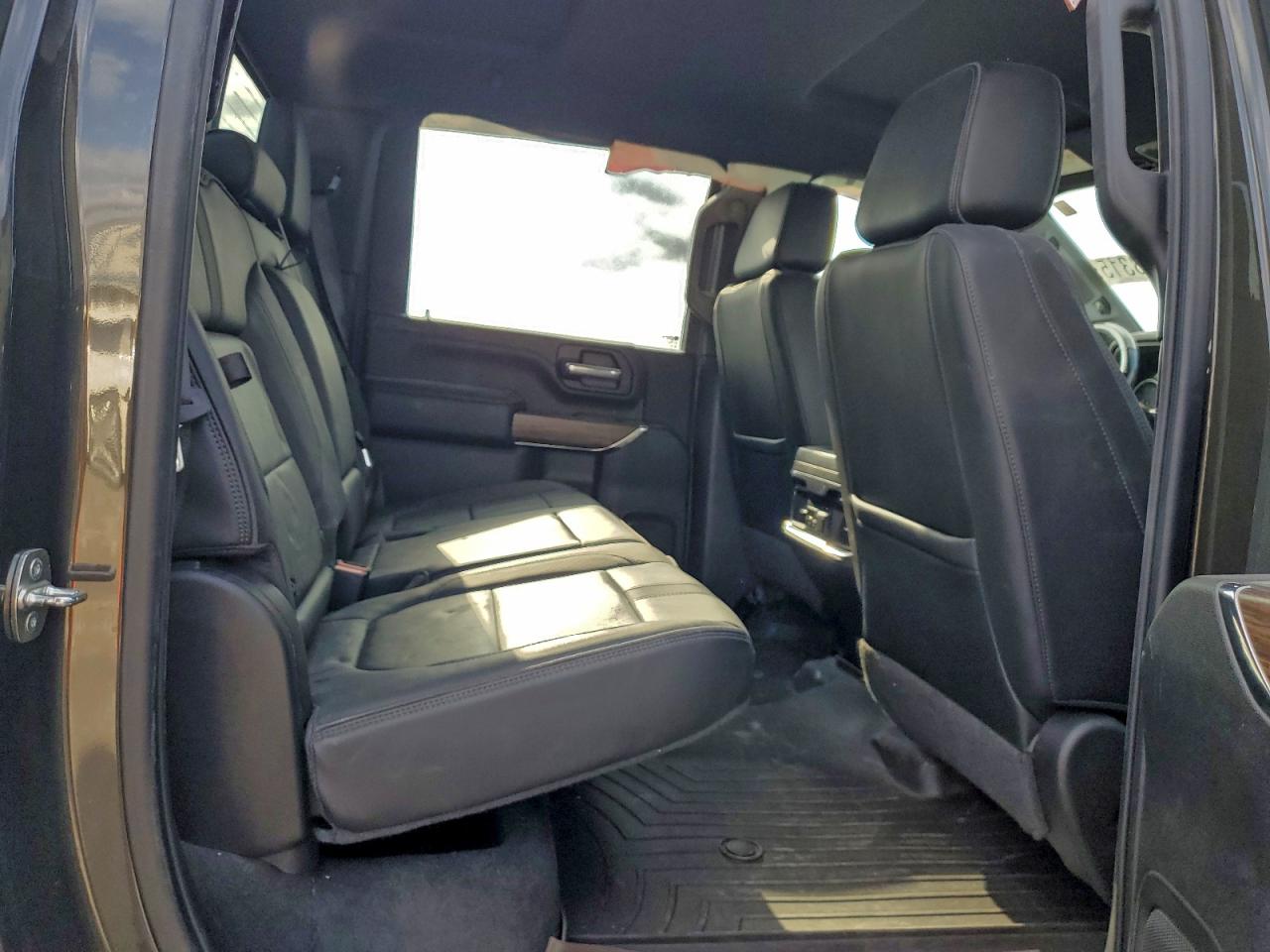 Chevrolet Silverado K2500 High Country