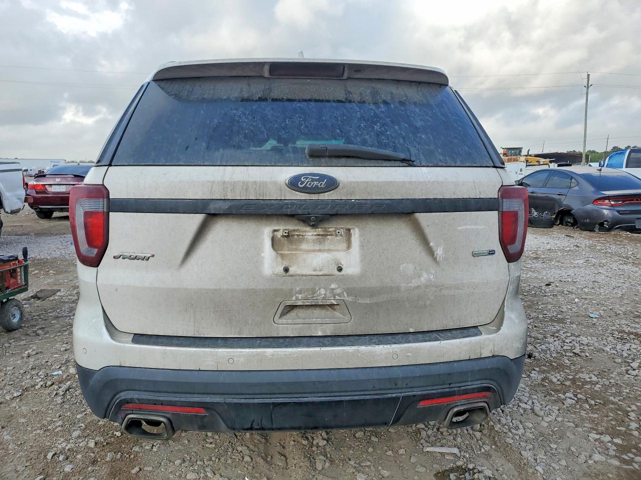 Ford Explorer Sport