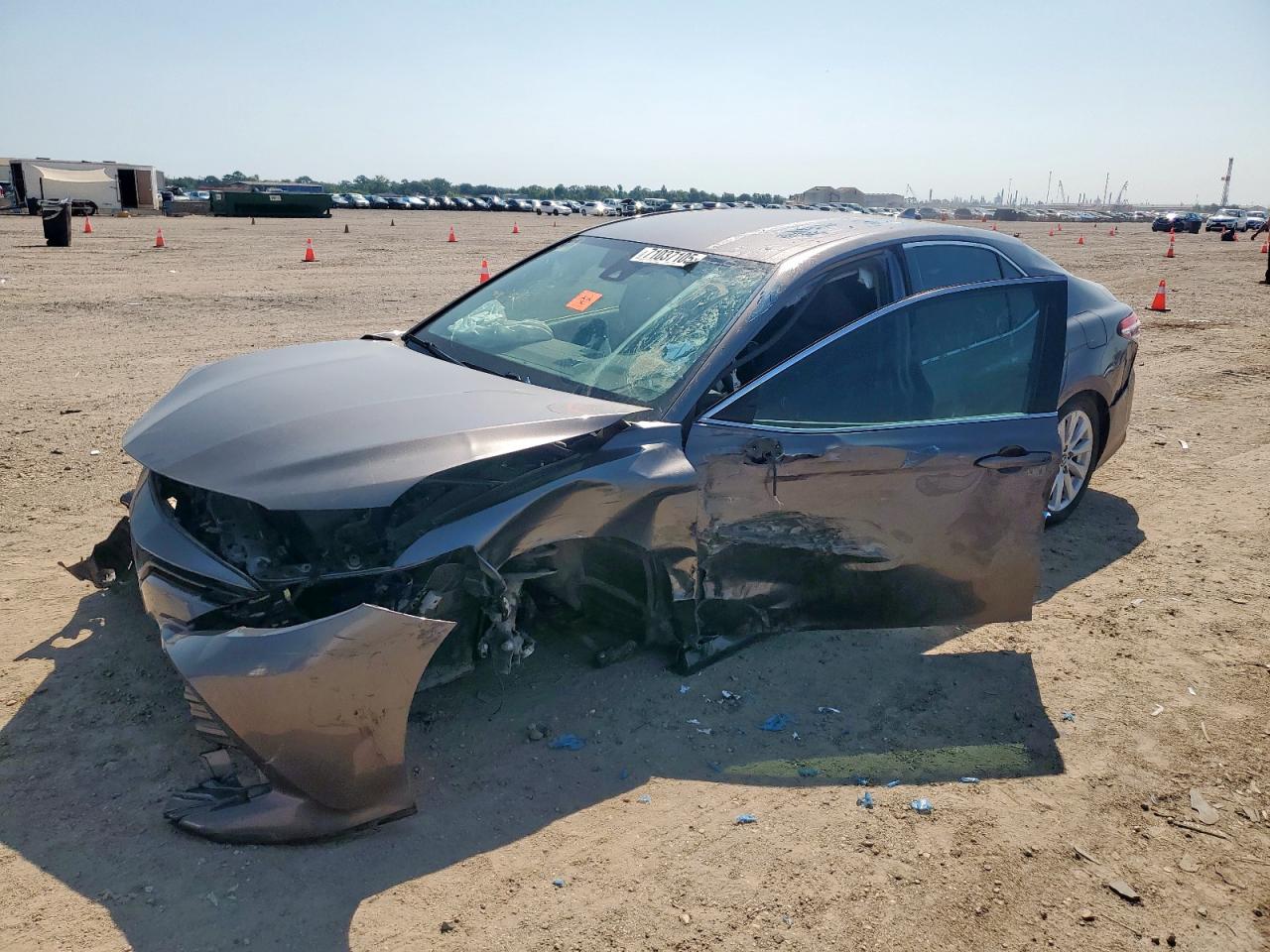 Salvage Toyota Camry Image
