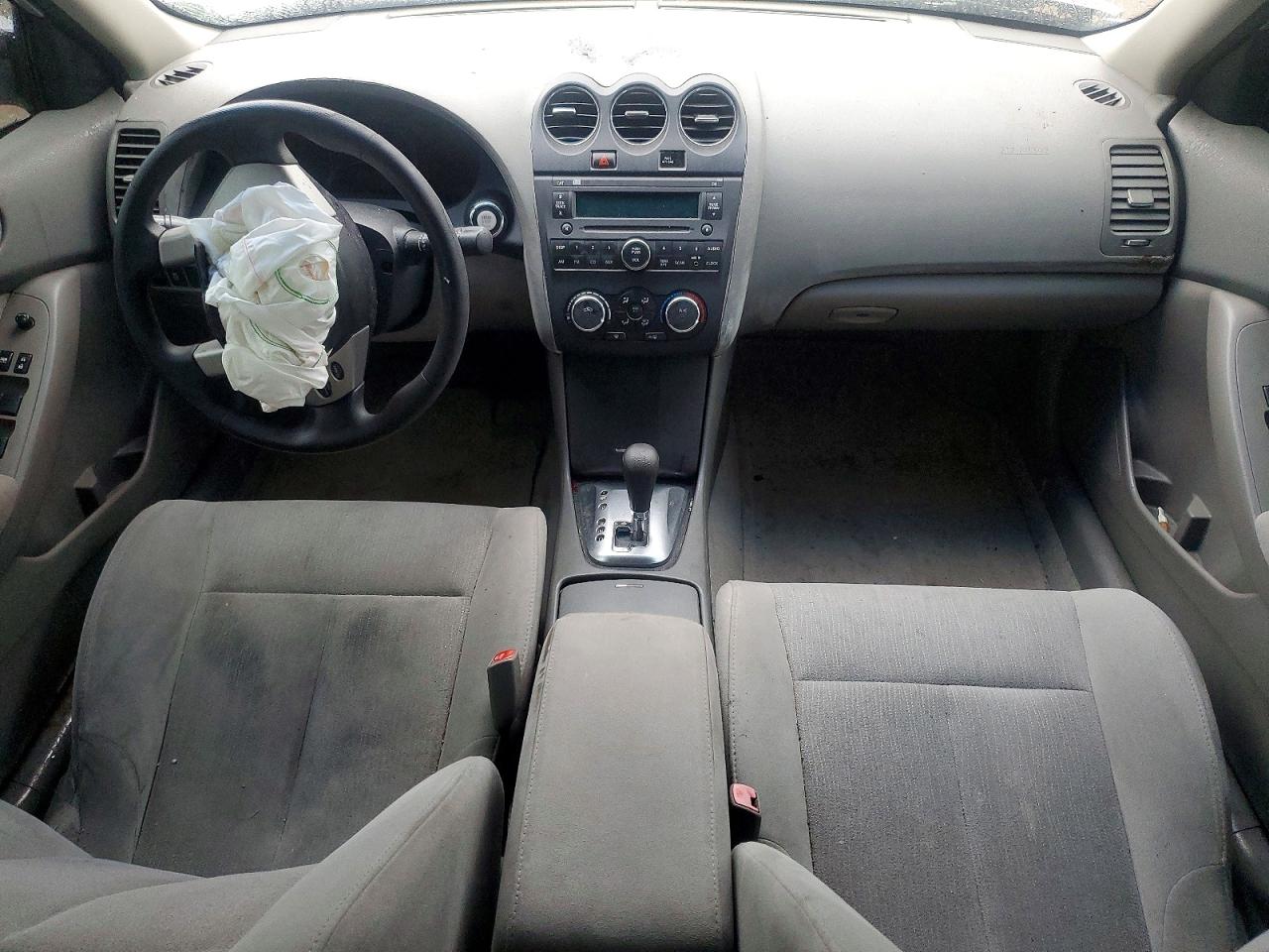 Nissan Altima Base