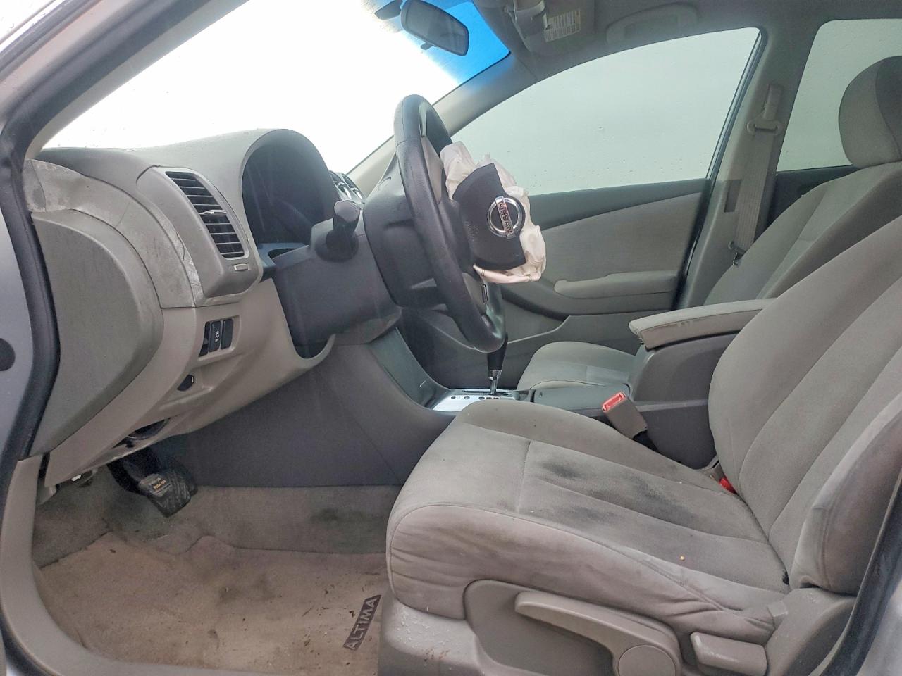 Nissan Altima Base