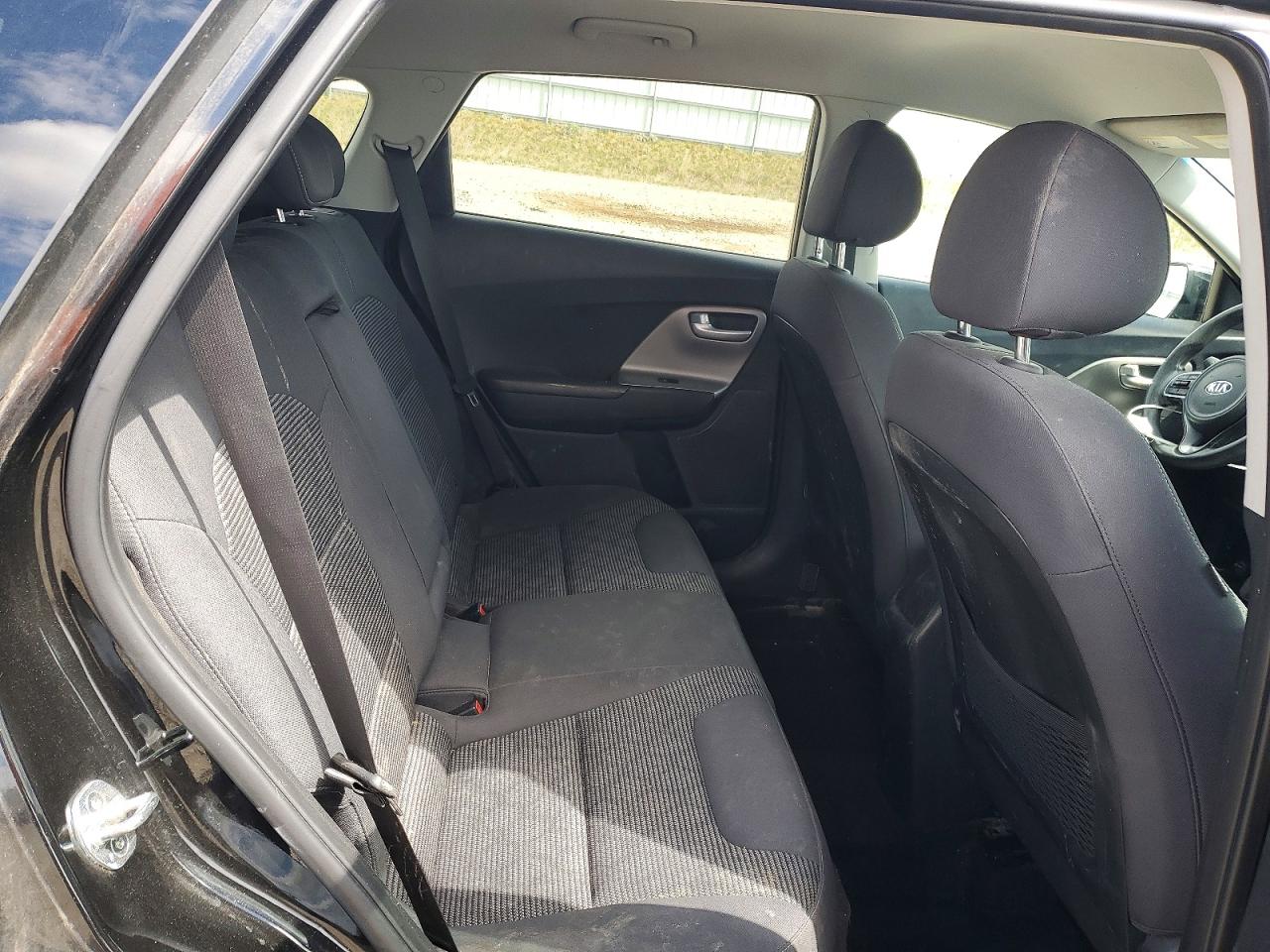 Kia Niro Lx