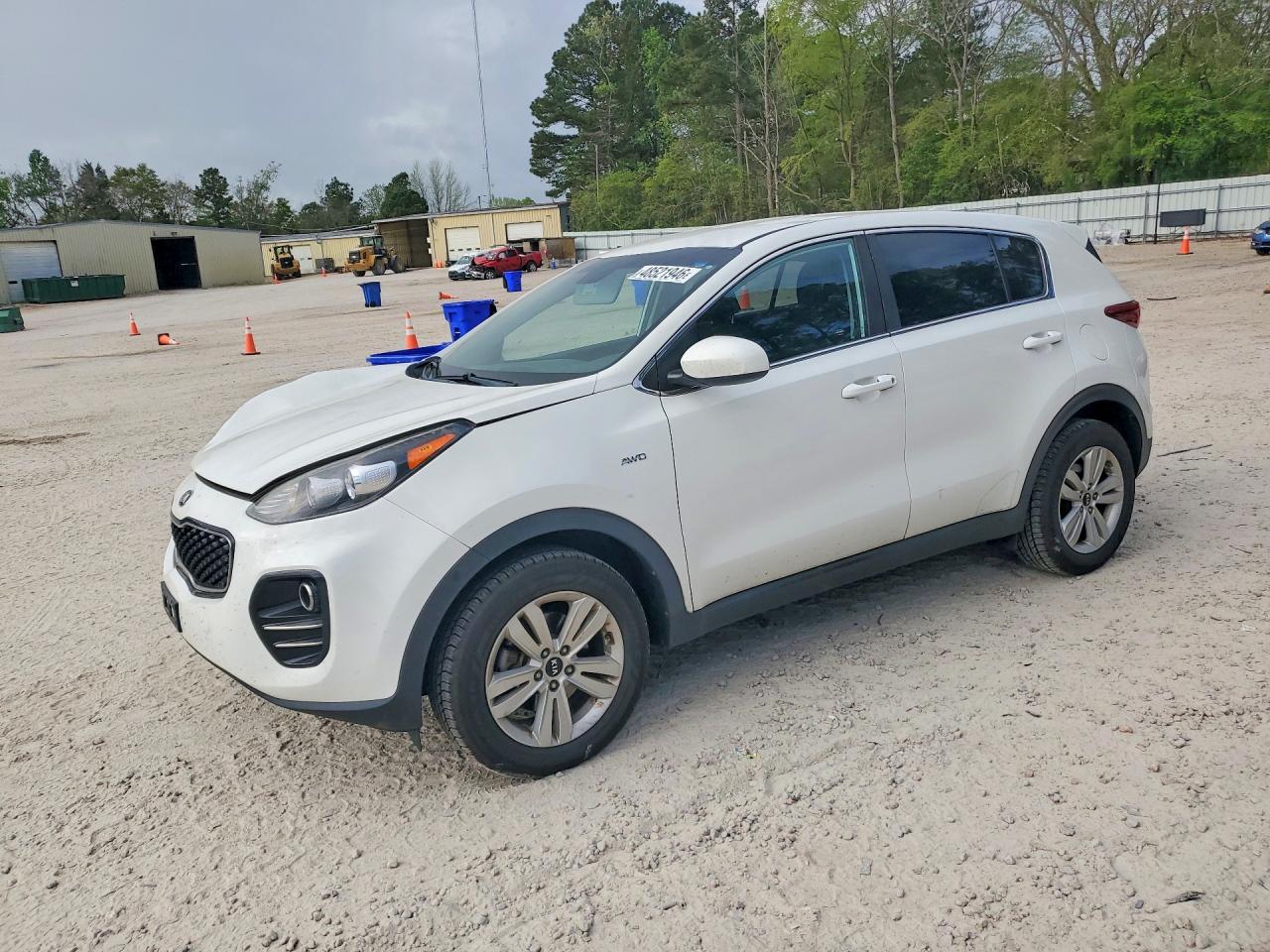 Salvage Kia Sportage Image