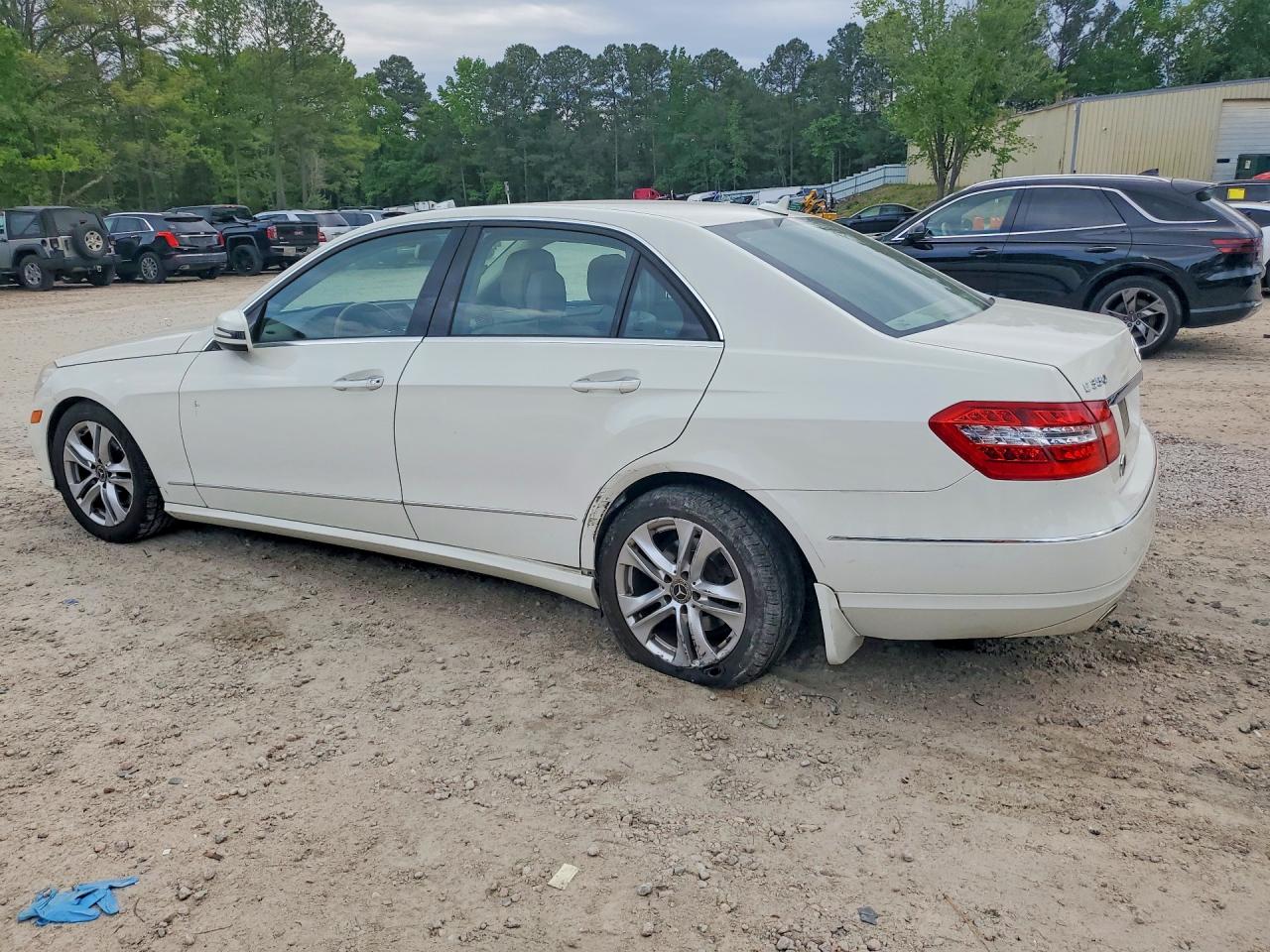 Mercedes-Benz E-Class 350