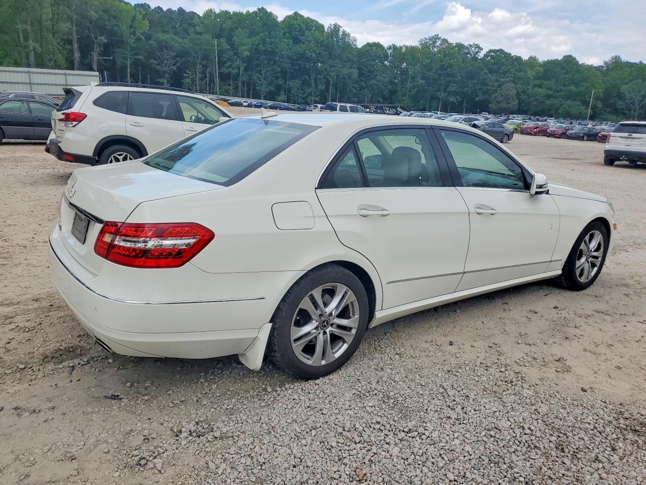 Mercedes-Benz E-Class 350