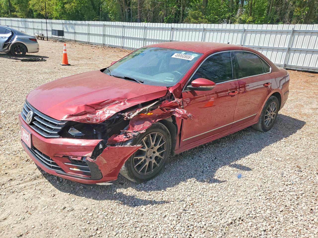 Salvage Volkswagen Passat Image