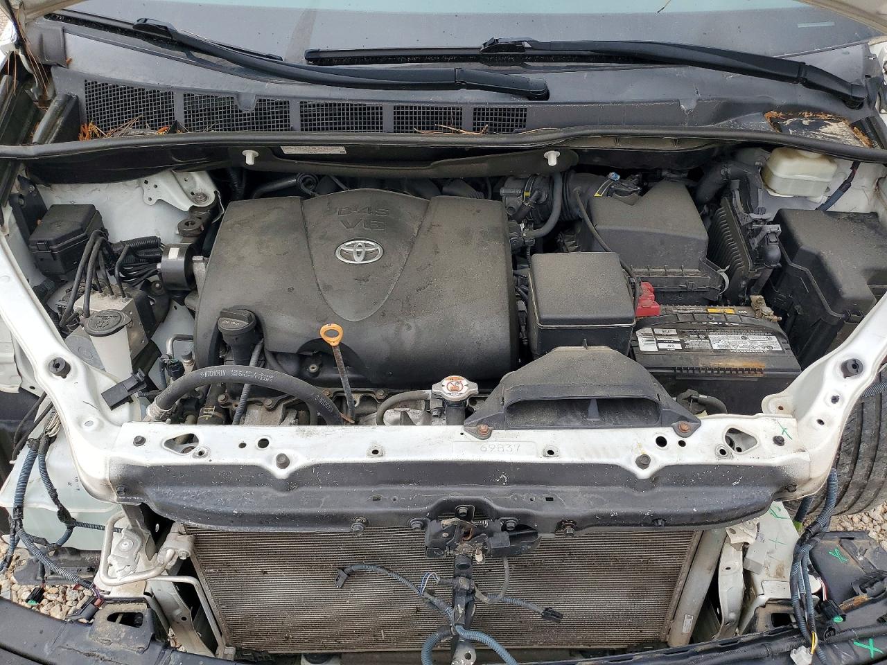 Toyota Sienna Xle 8-passenger
