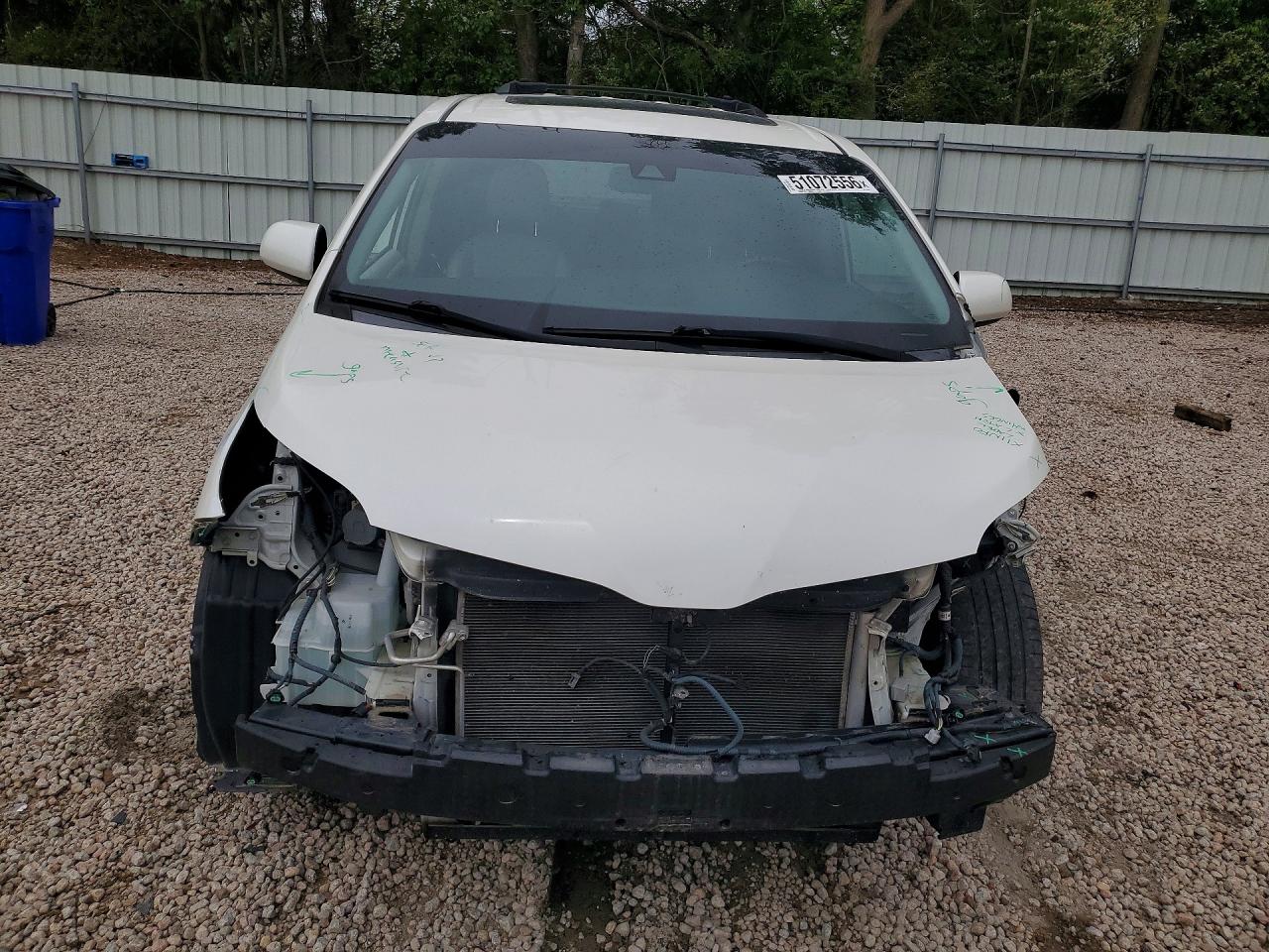 Toyota Sienna Xle 8-passenger