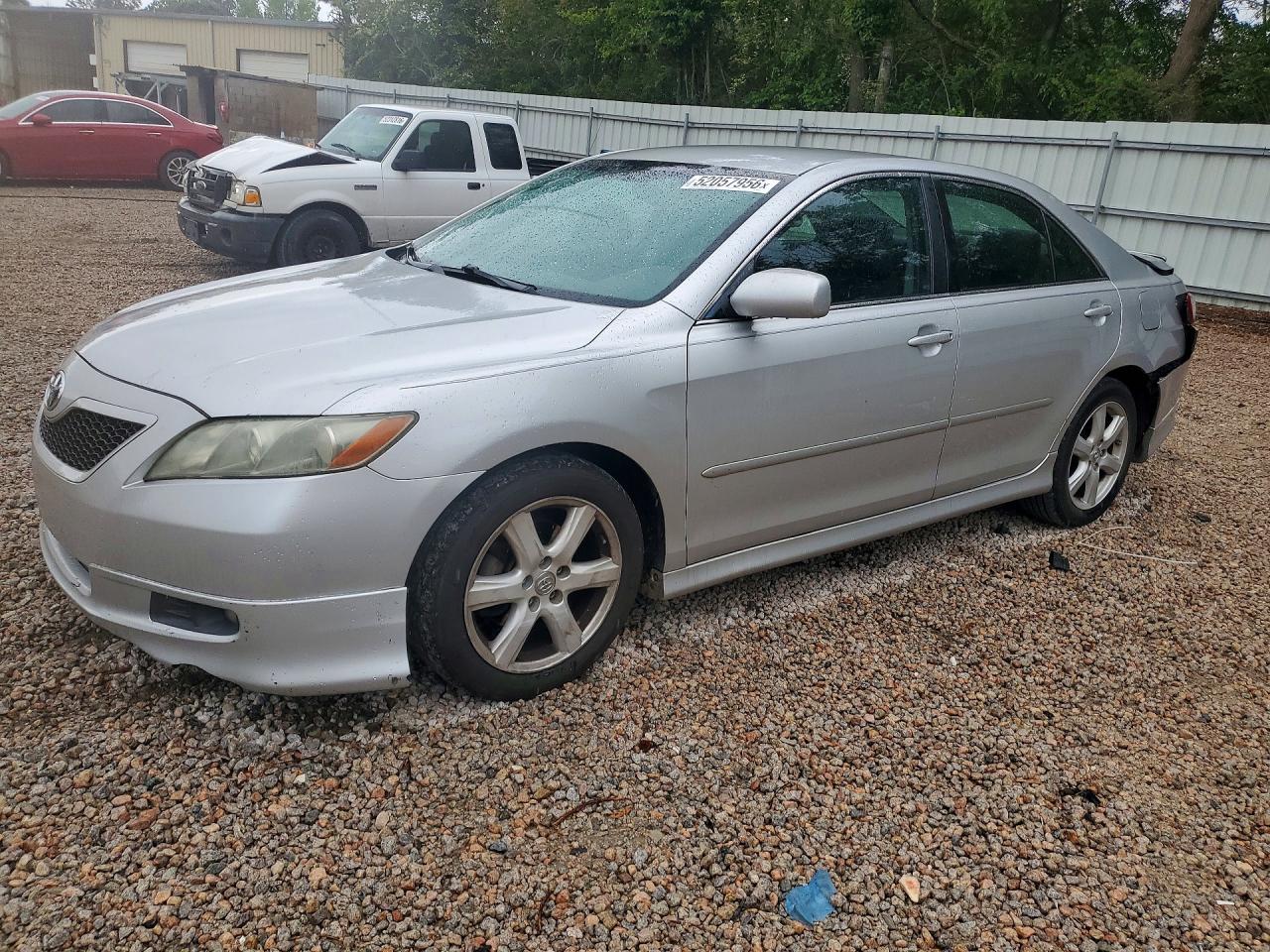 Salvage Toyota Camry Image
