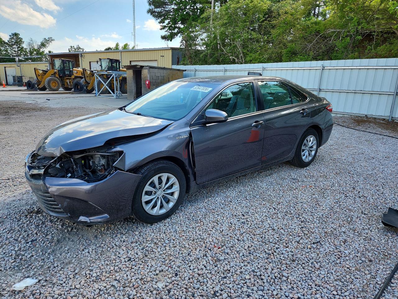 Salvage Toyota Camry Image