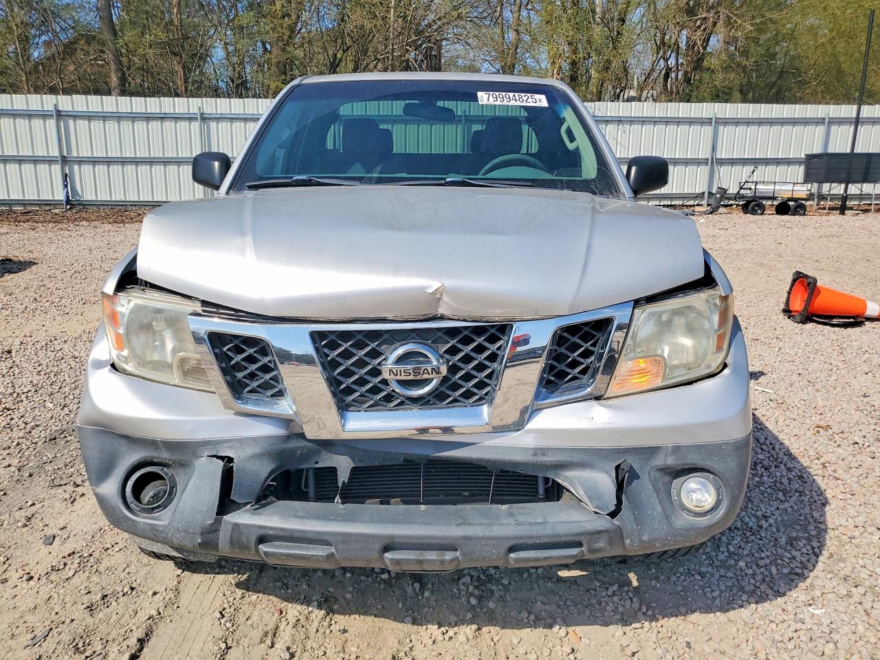 Nissan Frontier S