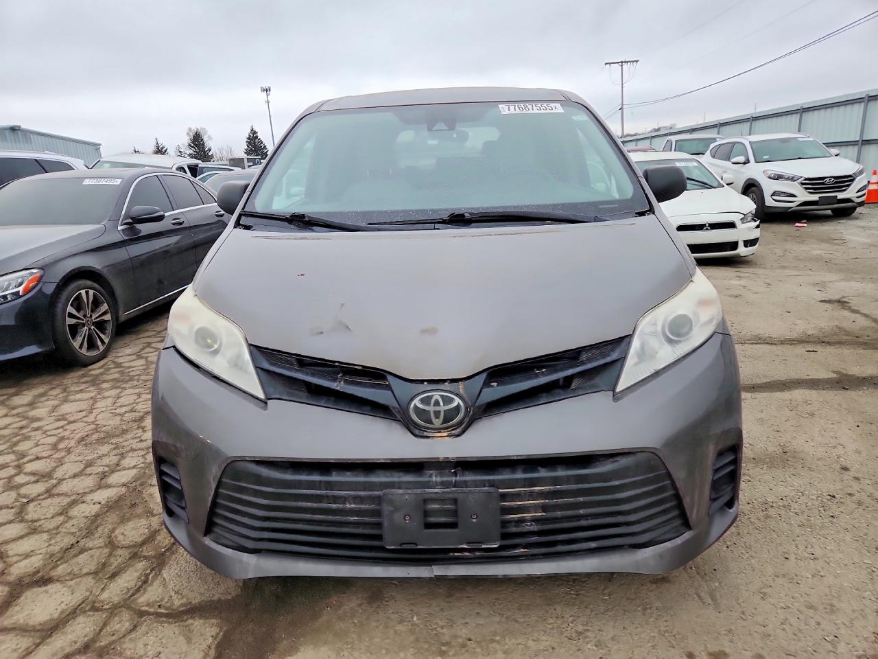 Toyota Sienna L
