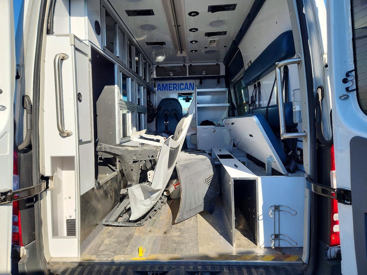 Mercedes-Benz Sprinter 2500