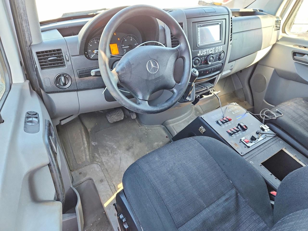 Mercedes-Benz Sprinter 2500