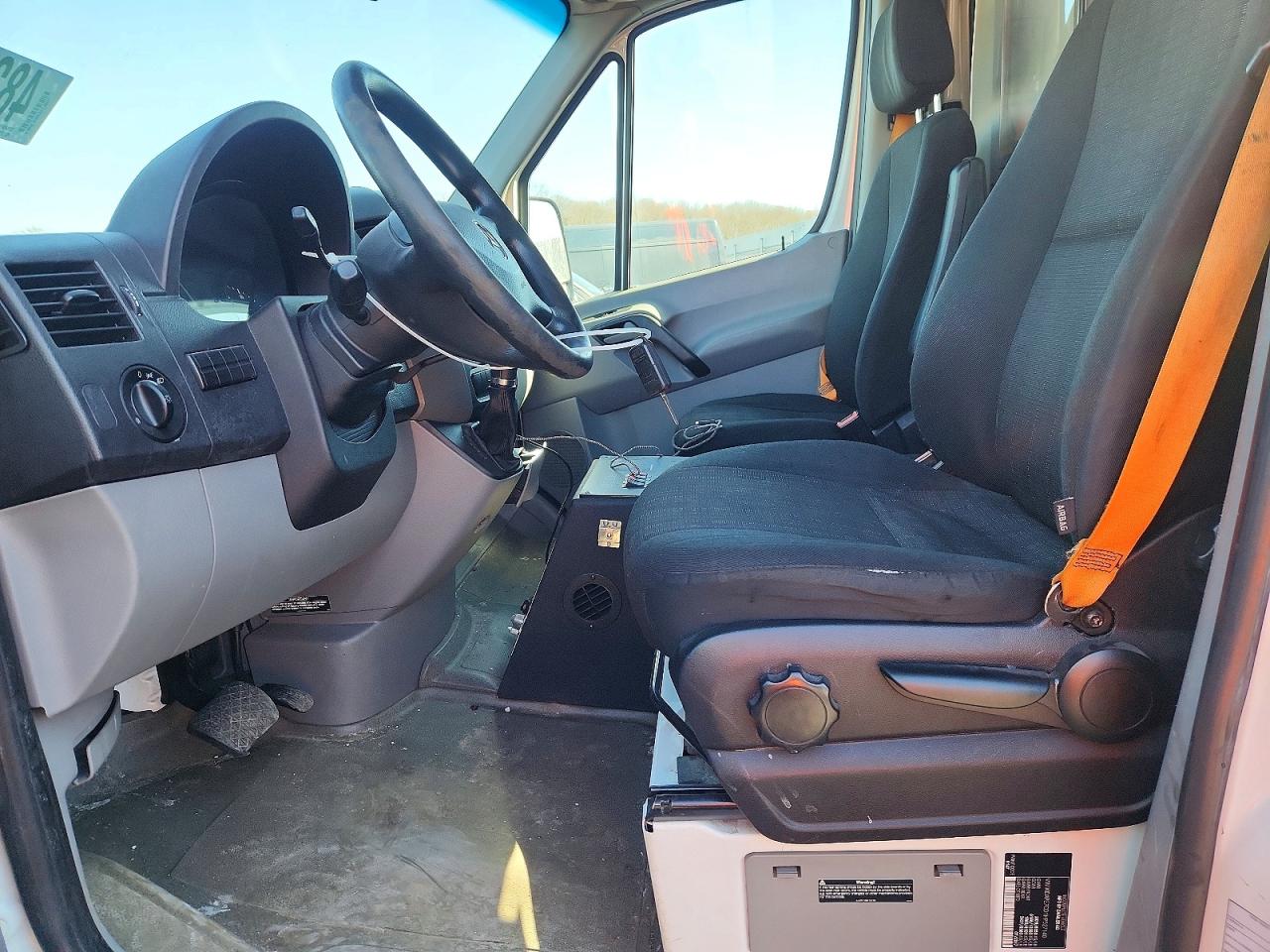 Mercedes-Benz Sprinter 2500