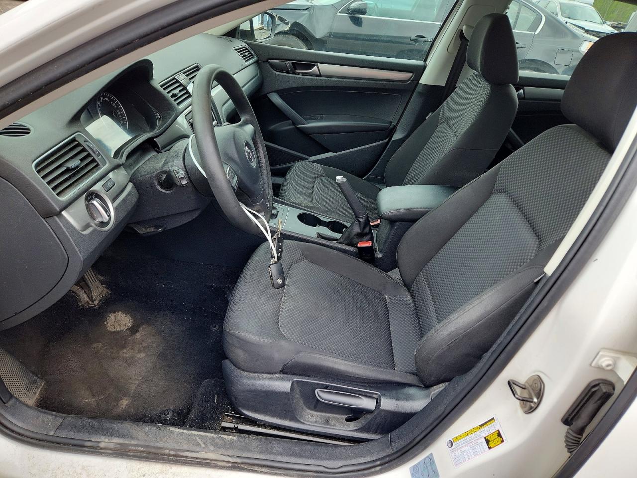 Volkswagen Passat S