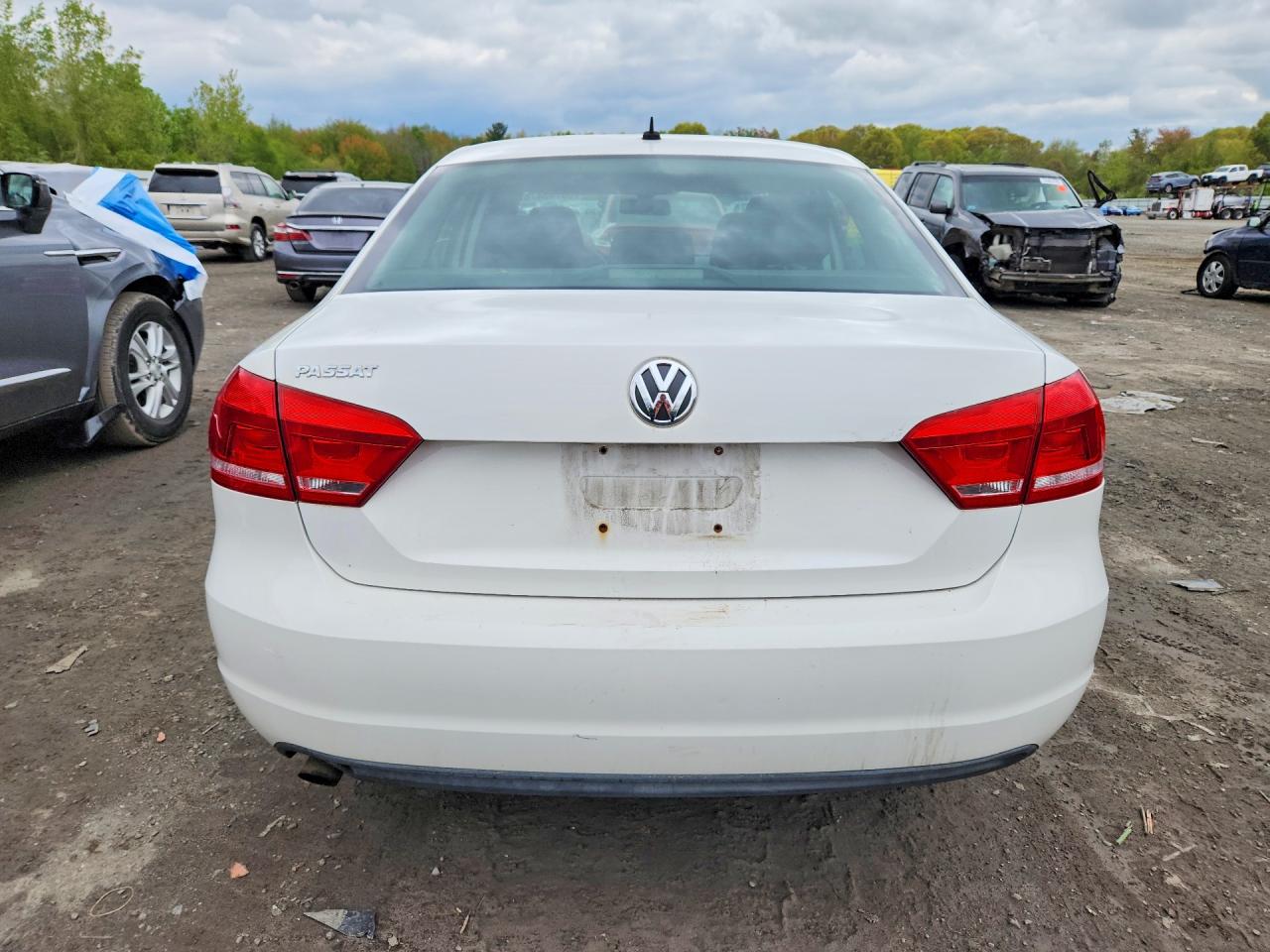 Volkswagen Passat S
