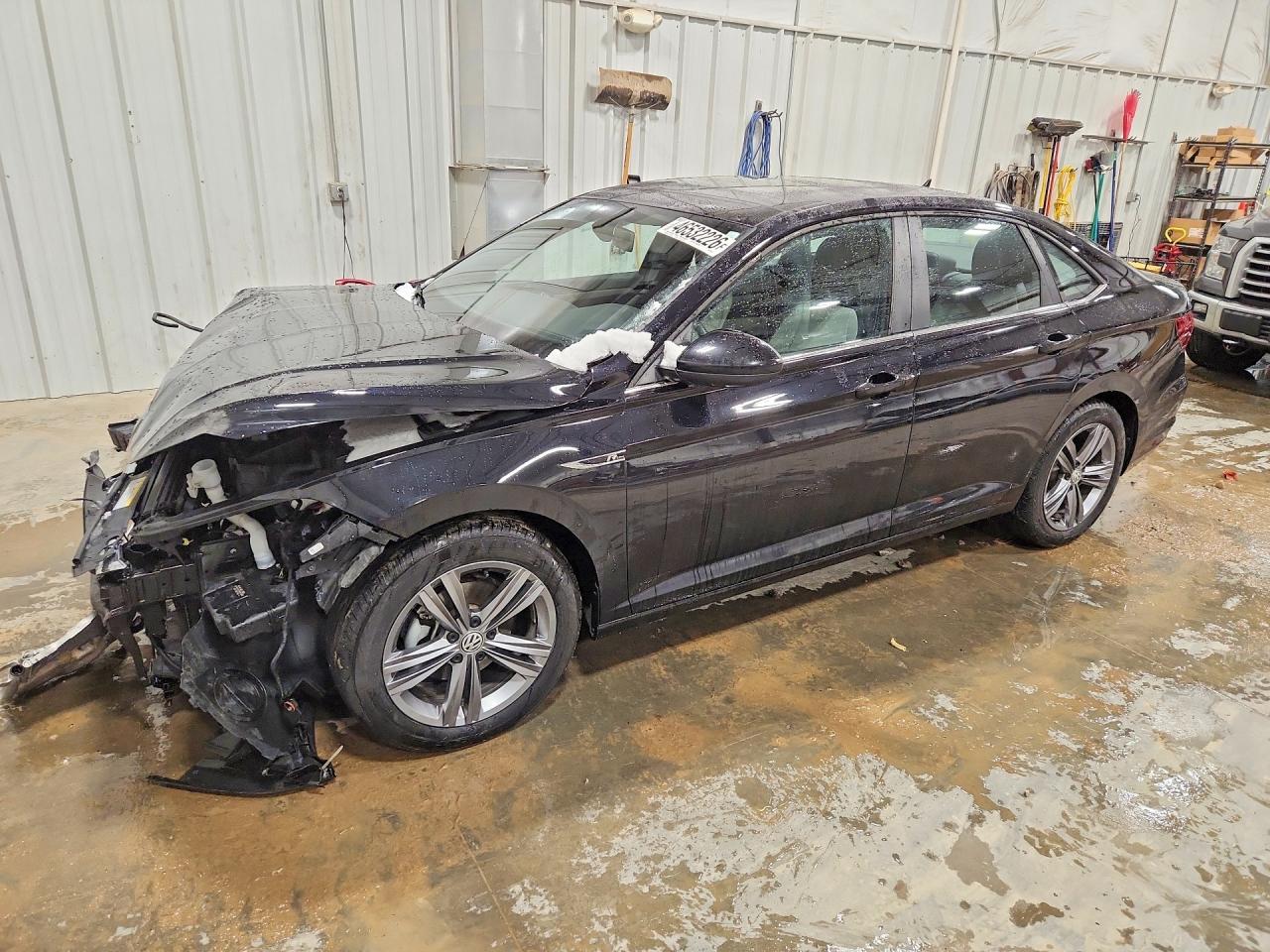 Salvage Volkswagen Jetta Image
