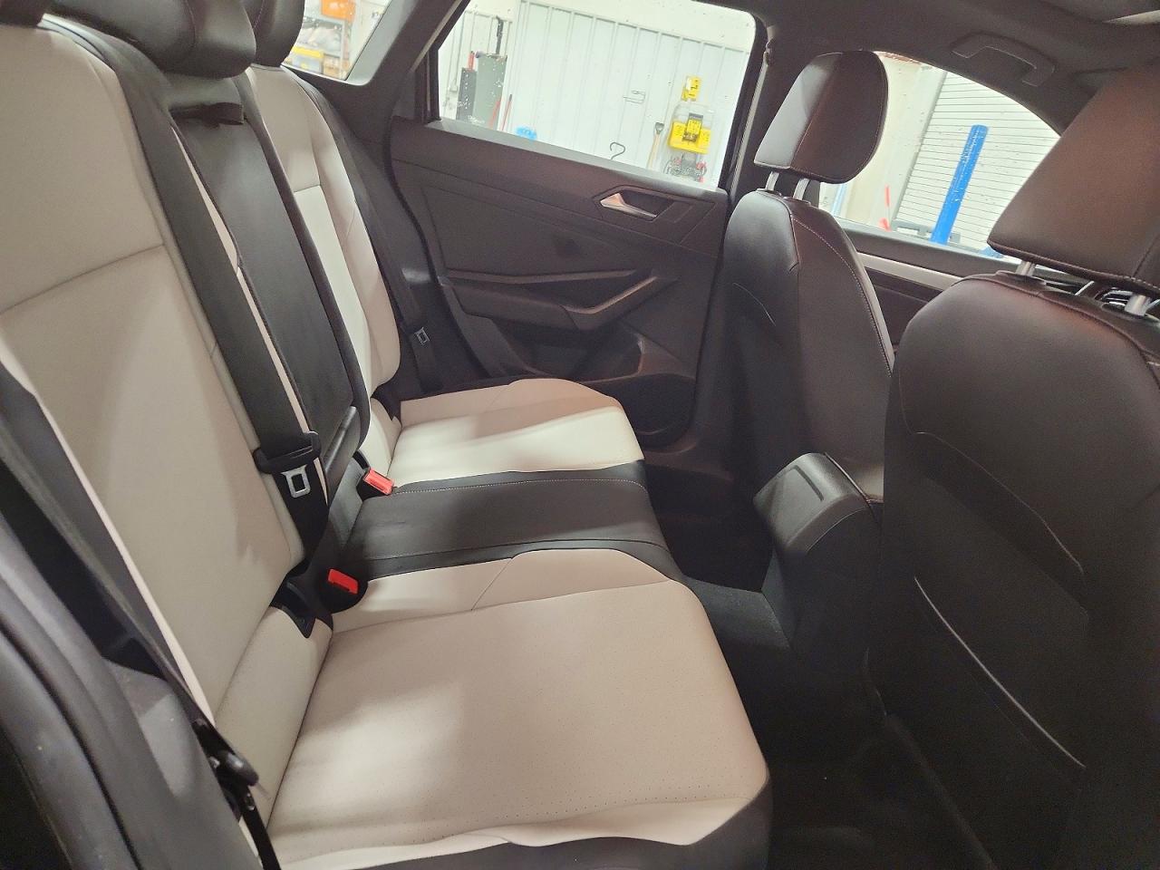 Volkswagen Jetta S