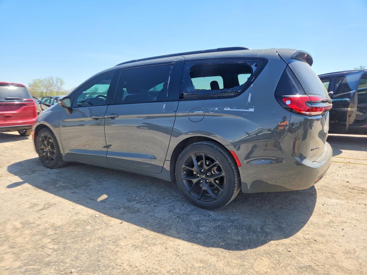 Chrysler Pacifica Touring L