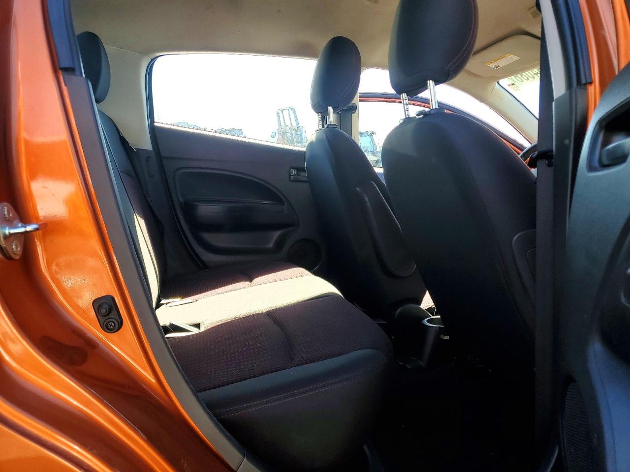 Mitsubishi Mirage Le