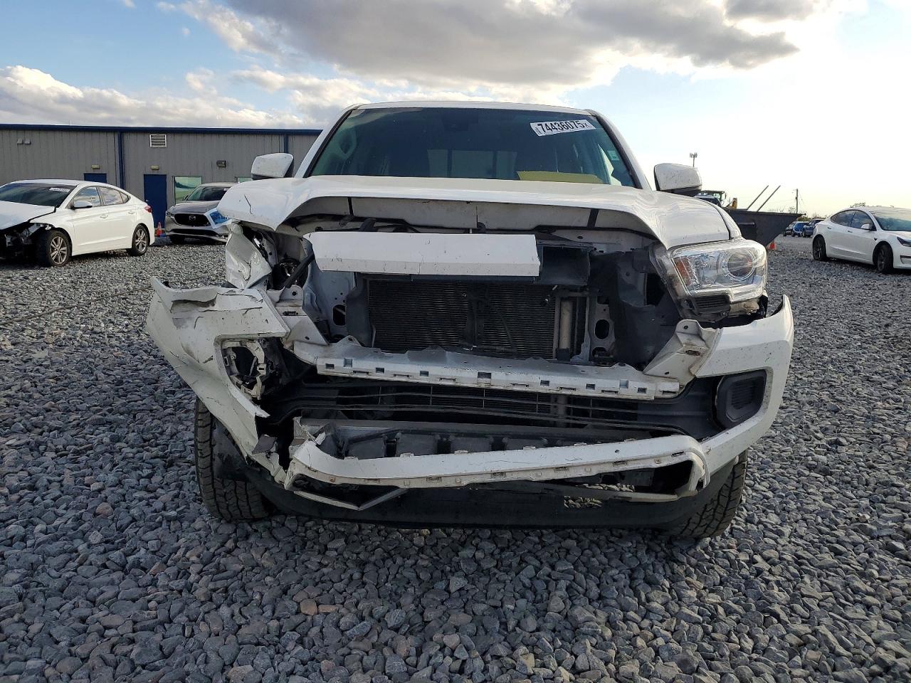 Toyota Tacoma Sr V6